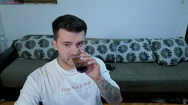 JohnnyStepBro Webcamshow
