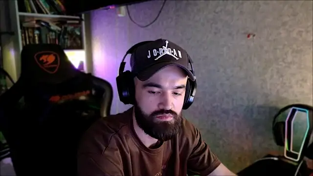 _Serious_Man Webcam-Show