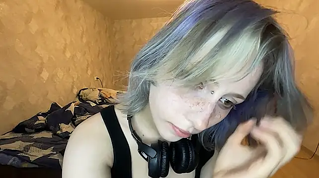 Shinecirtus22's Live XXX Chat