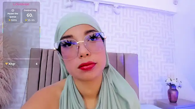 naishaa_ Obrolan Langsung XXX