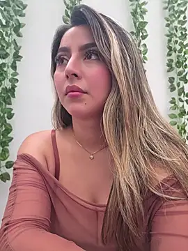 دردشة CelesteBlaze_ الجنسية المباشرة