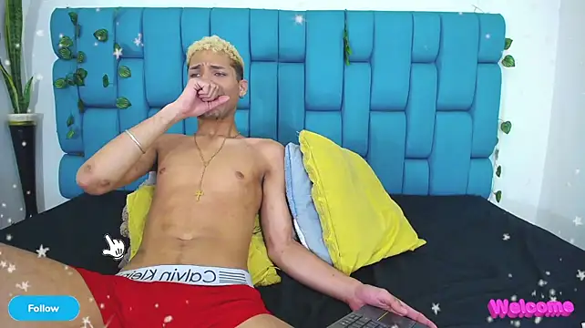 STRANGER_BOYS Chat XXX live