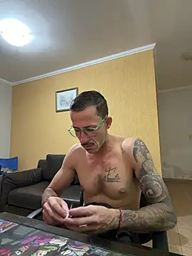 MeladoDiMel Pertunjukan Webcam