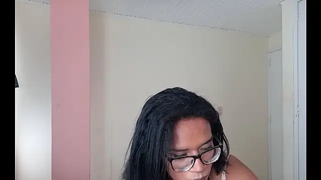 horny_brii's Webcam Show