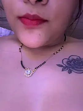 XXX chat uživo modela Pink_BabyDoll