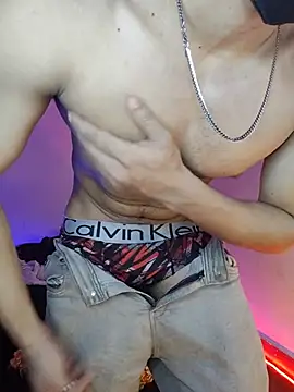 Chat XXX en directo de roxiii_