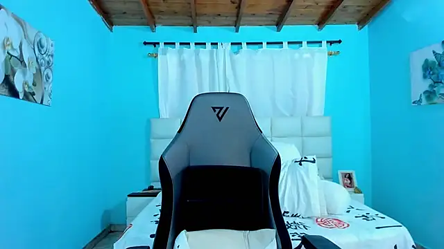 XXX chat uživo modela shadia-orozco