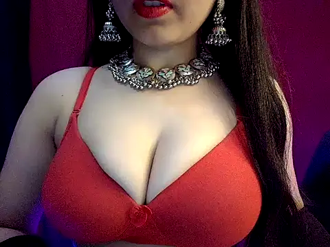 Chat +18 de nadia_doll69 ao vivo