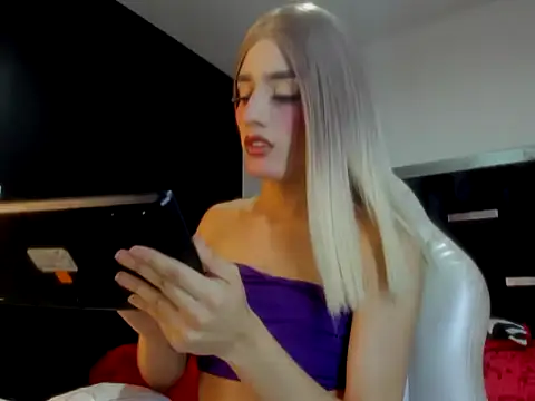 Show modela Miranda_bigcock3 na web-kameri