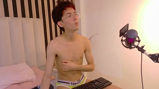 Twink_Sebas7 Show Webcam