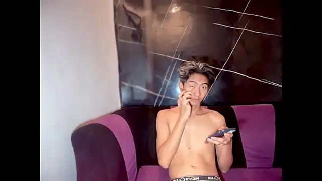 p1noytwink_xel Show Webcam