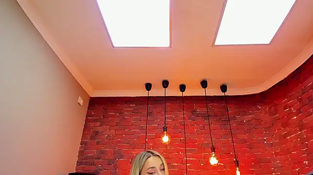 ChristynaRoss Chat XXX in diretta