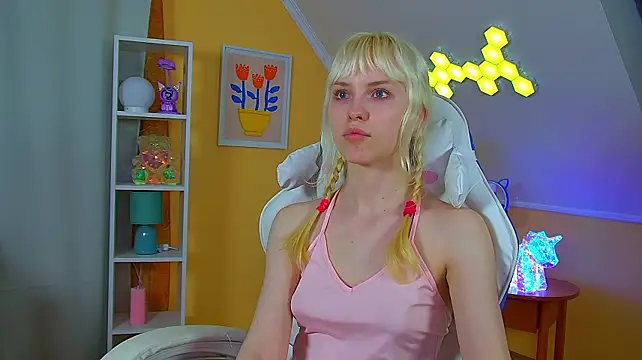 Chat XXX en directo de HannahHollis
