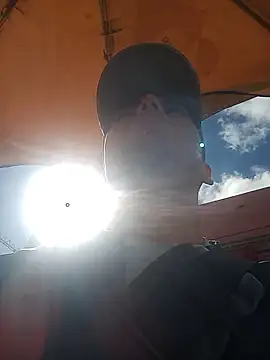Živý XXX chat Damiianm