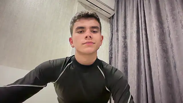 Just_Max02 – webcam-show