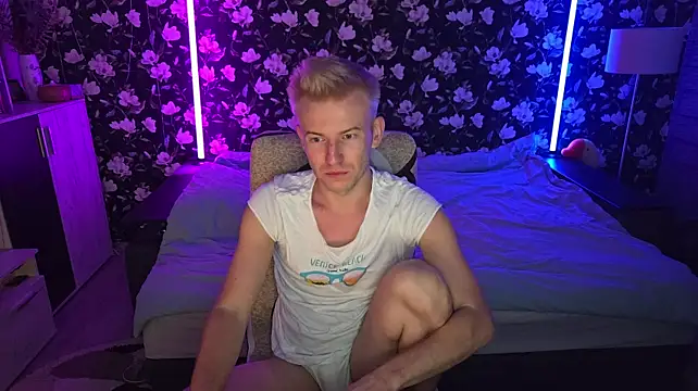Vuitton Webcamshow