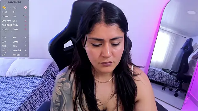 karlie02_'s Live XXX Chat