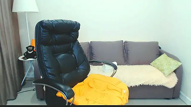 Chat +18 de LiluMoon__ ao vivo