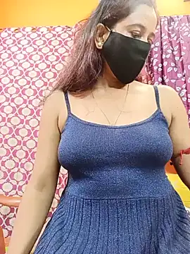 Hotpuja25 Chat XXX in diretta