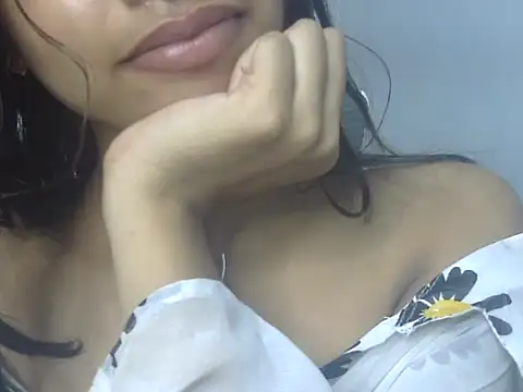 Strip_LisaのライブXXXチャット