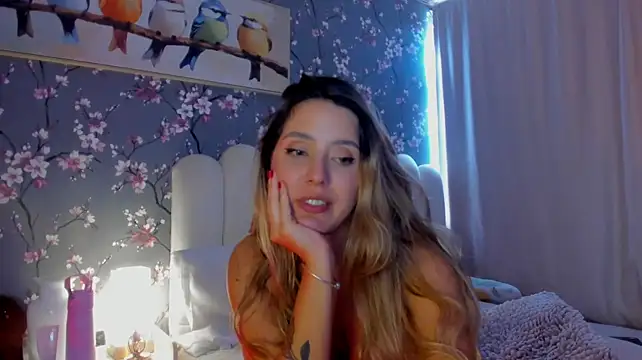 Chat +18 de martinaaricci ao vivo