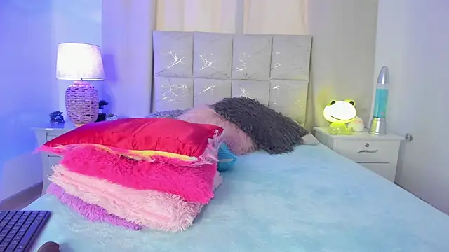 bell_popperr_'s Live XXX Chat