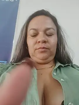 Chat XXX en directo de Charlott-1