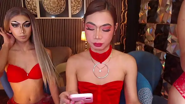 AudreyMilesTransのライブXXXチャット