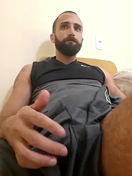 Luccareli10 Adlı Modelin Canlı XXX Sohbeti