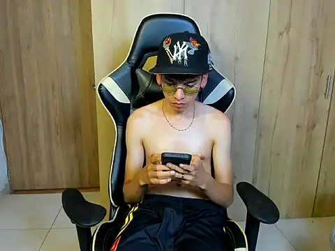 Angel_Dustt1 Adlı Modelin Web Kamerası Şovu
