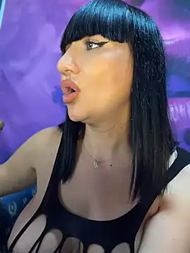 XXX chat uživo modela MysticCleo