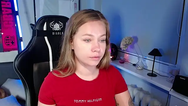 Czat XXX na żywo – holly_xglam