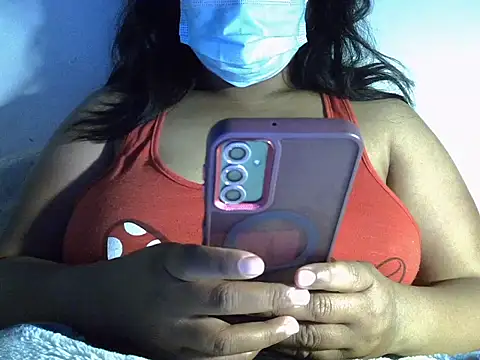 Chat XXX en directo de Artinah22