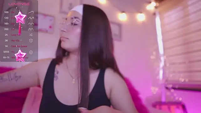 issa_monterrey Adlı Modelin Canlı XXX Sohbeti