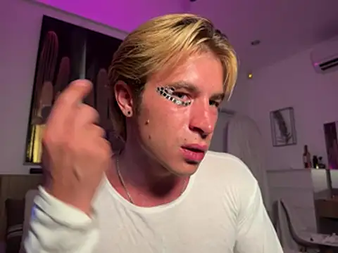 Son_Gokuu Webcam Show