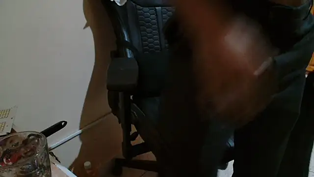 Chat +18 de MASTERARABICAjustforSLAVE ao vivo