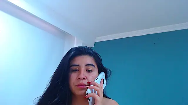 danna-_roouss' Live XXX Chat