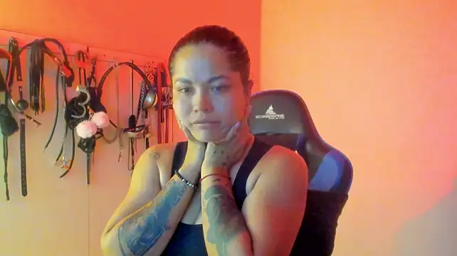 Chat +18 de scarlet-kennedy98 ao vivo