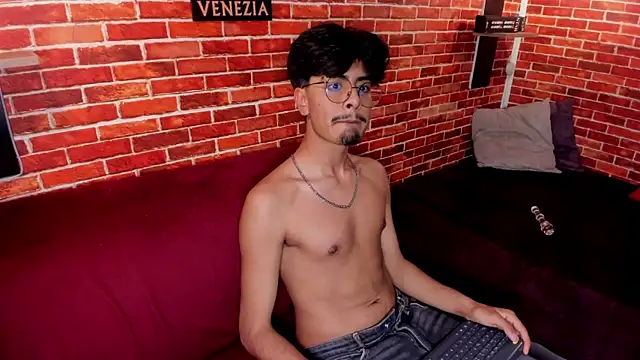 Miks_stone1 webcam show