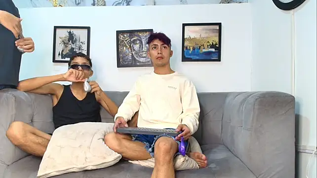 Webkamerová show AVENGER_BOYS2026