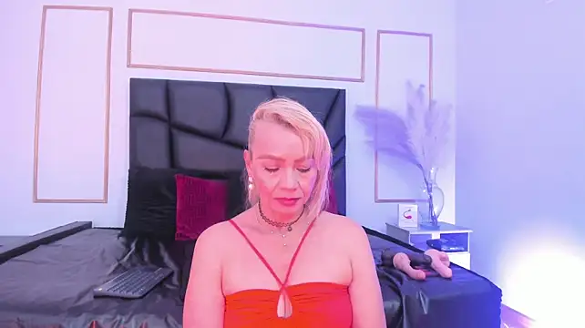 AnastasiaTaylor_ Chat XXX in diretta