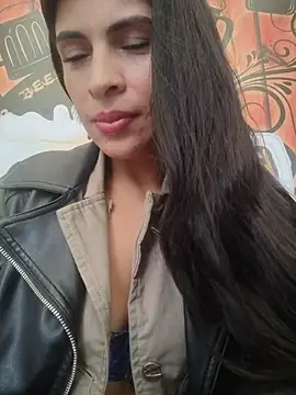 Show modela Astrid-- na web-kameri