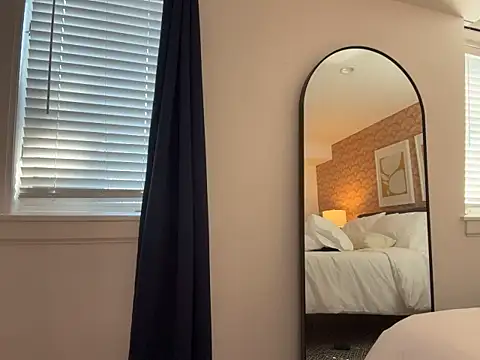 PrincessVeronika's Webcam Show
