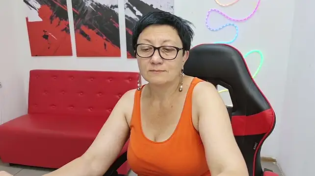 EmilyL0ve 라이브 XXX 채팅