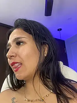Chat +18 de Rose_monroee ao vivo