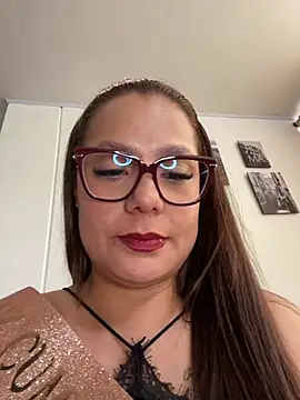 Chat +18 de MelissaPrettyMilf ao vivo