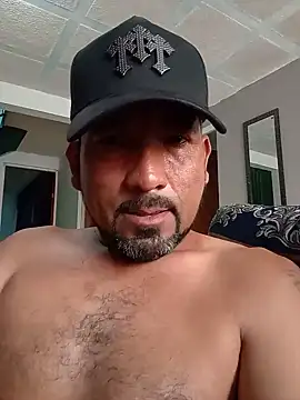 Ernesthot82: απευθείας συνομιλία ΧΧΧ