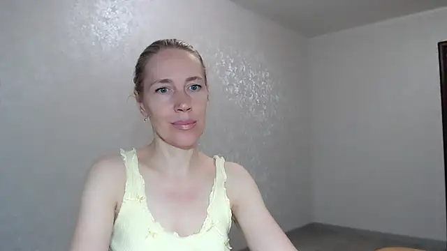 Javelinka Chat XXX in diretta