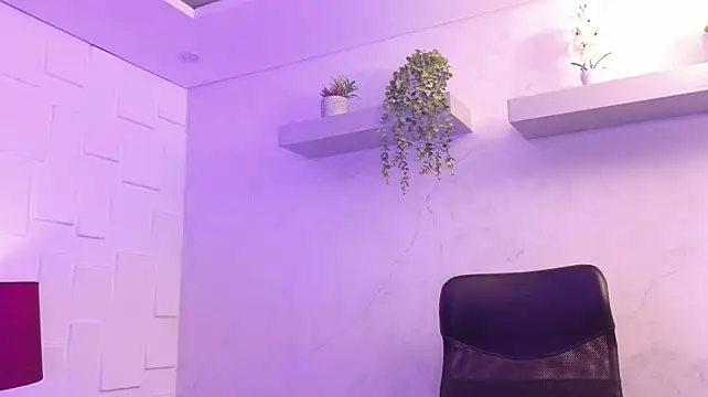Chat +18 de ViolettClay_ ao vivo
