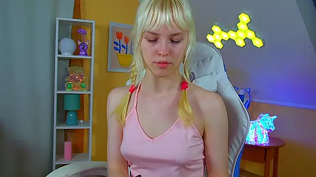 Онлайн чат XXX HannahHollis